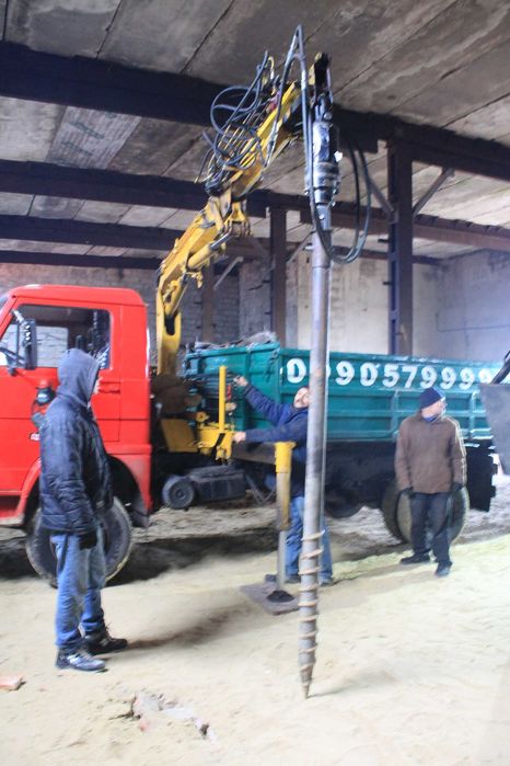 Винтовые сваи (гвинтові палі) для дома, терасы, забора, навеса