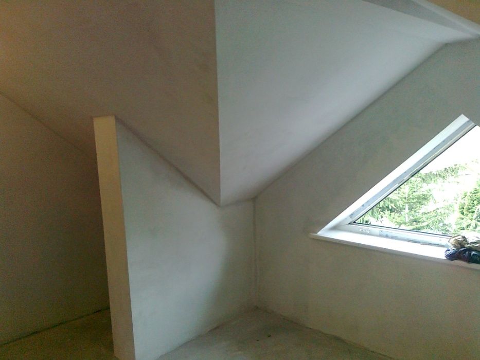 Tynki maszynowe cementowo-wapienne , gliniane