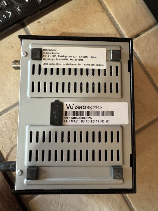 DEKODER VU+ ZERO 4K Oscam z dużą anteną satelitarną 100cm Gotowy zestaw