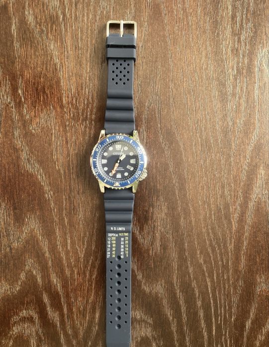 Годинник citizen