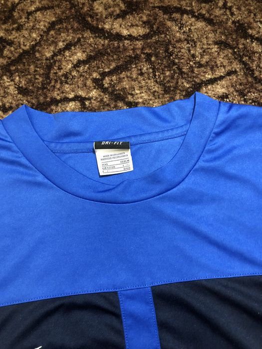 Чоловіча спортивна футболка nike dri fit
