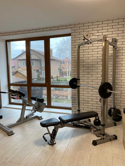 Обладнання для спорту (стійки, навіси, лавки, гіперекстензії тощо)