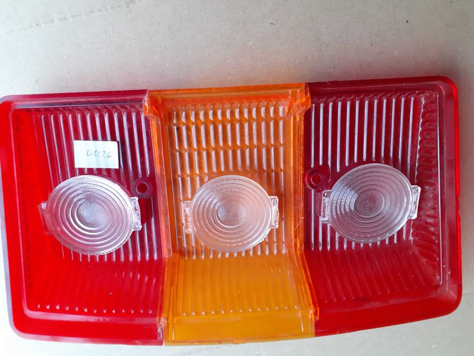 Lampa tylna tył NYSA WARSZAWA - oryginał -prawa lub lewa