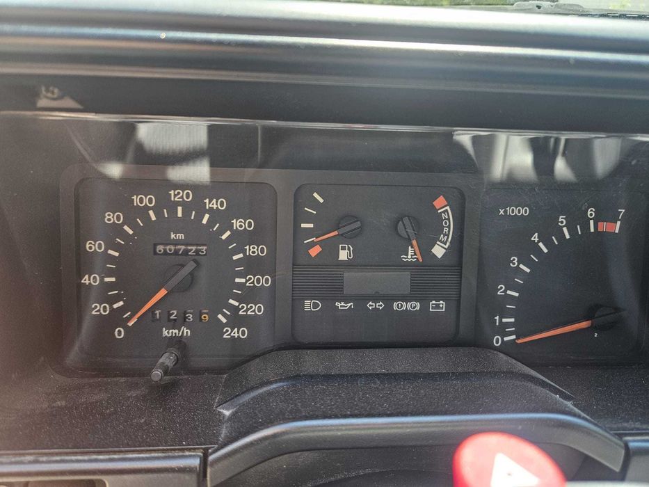 2 carros * Ford Sierra + Saab 9-3 aero gpl