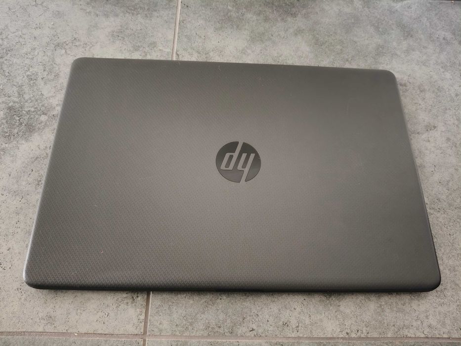 Hp 250 G8 i5-1035G1 16GB 256GB 15,6" FHD