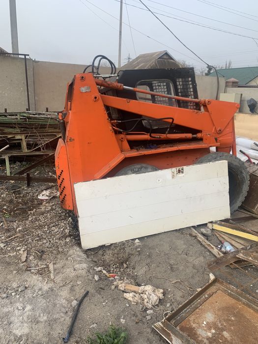 Бобкат . Пмтс 1200