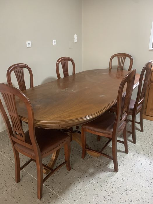 Conjunto mesa + 6 cadeiras