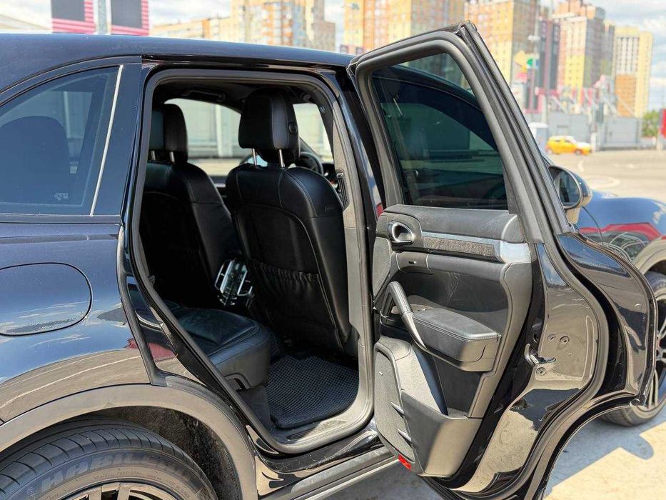 Porsche Cayenne 2012 у кредит, розстрочку, на виплату.
