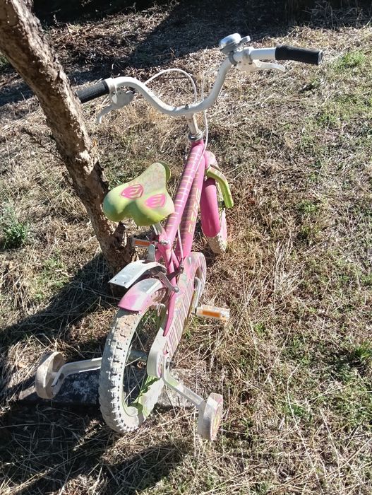 Bicicleta de criança rosa