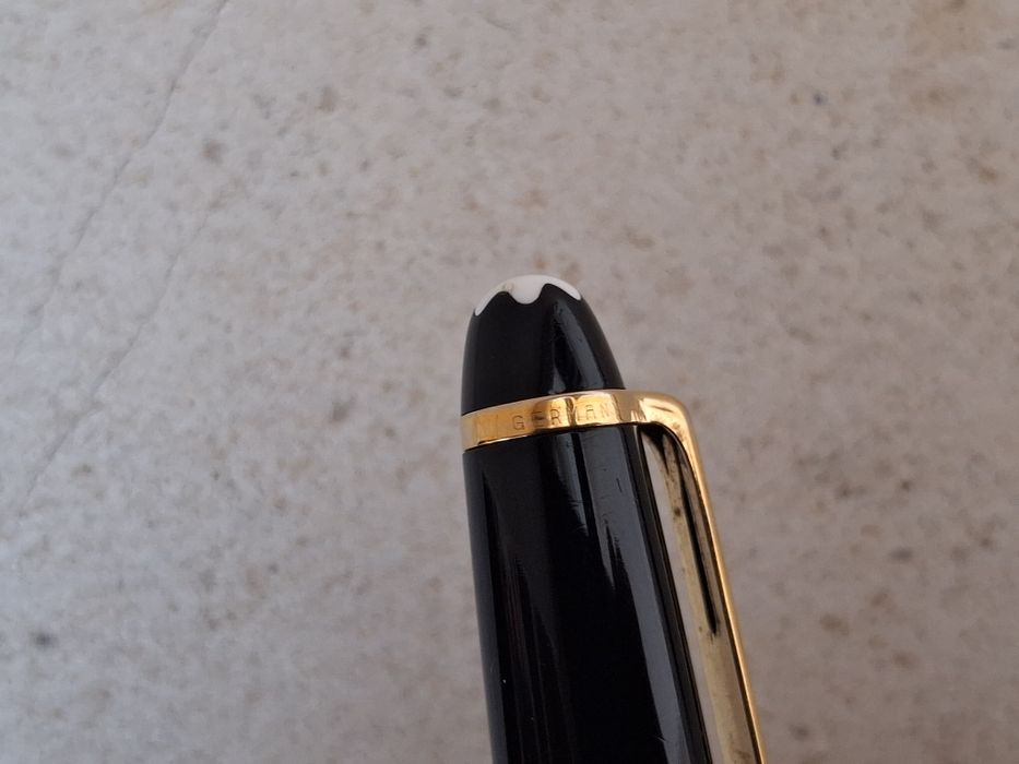Caneta esferográfica Montblanc Meisterstuck