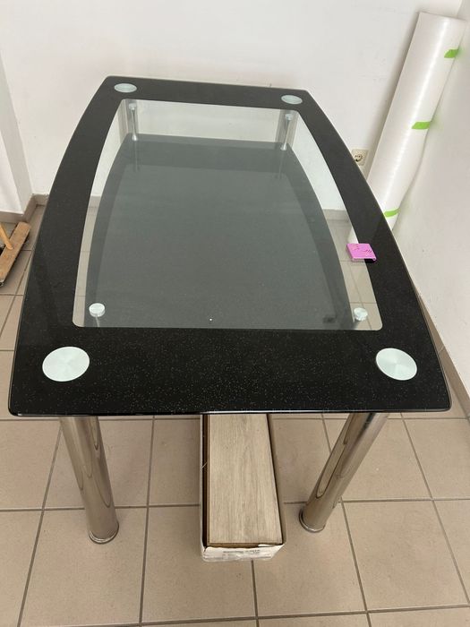 Стіл скляний двух ярусний .
