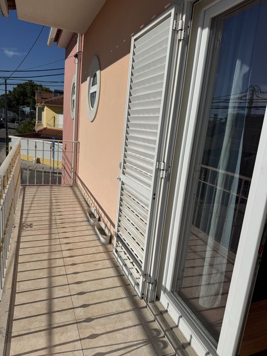 Quarto casal (arrenda-se) Quinta do Conde