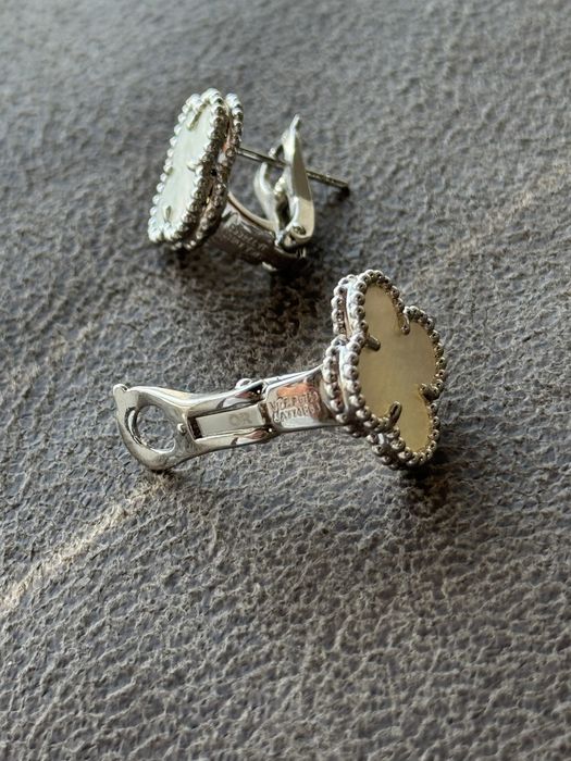 Сережки  Van Cleef & Arpels