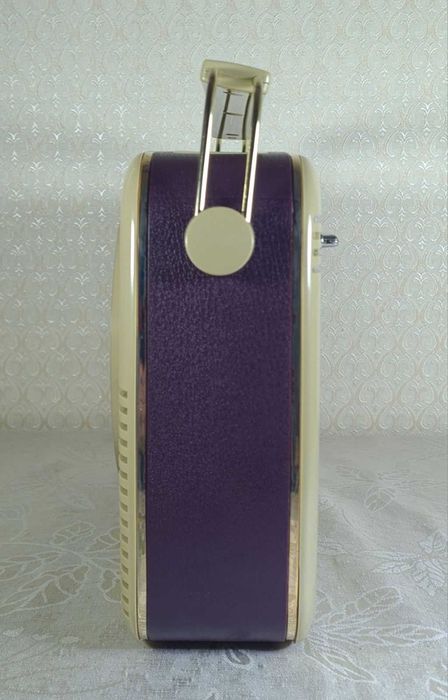 Винтажный радиоприемник марки Bush TR82/97.Новый ,рабочий.Англия.