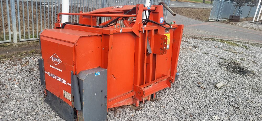 Ścielarka do słom wycinak paszowóz