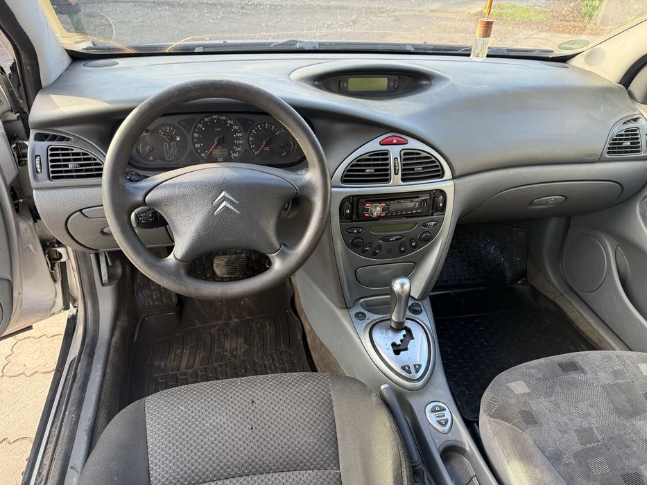 Citroen C5 2.2 Дизель. Автомат. 2001 года.