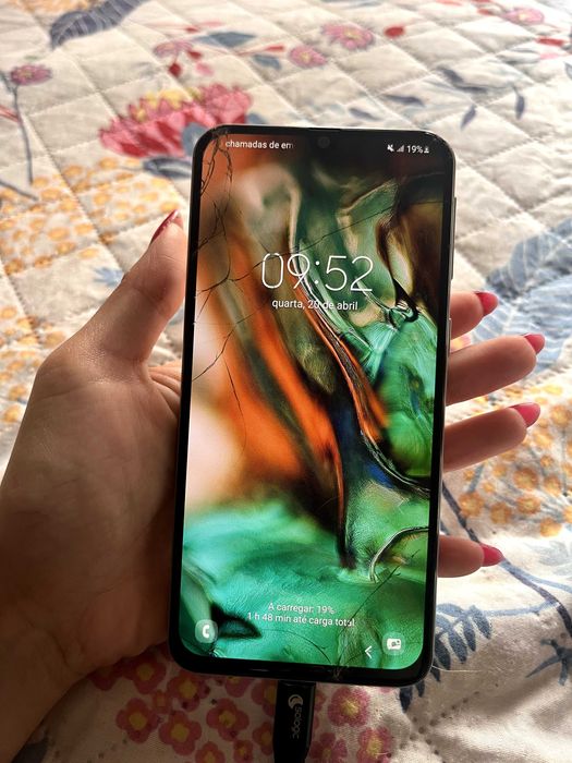 samsung galaxy a40