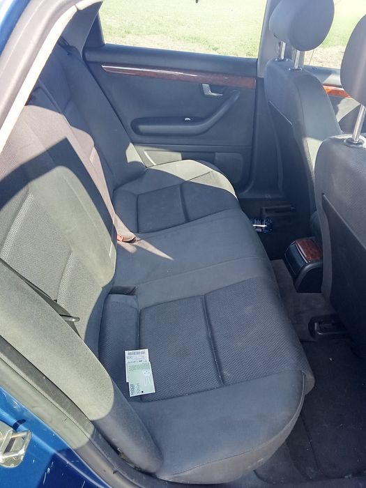 Audi a 4 b 6  ,gaz trzy letni.