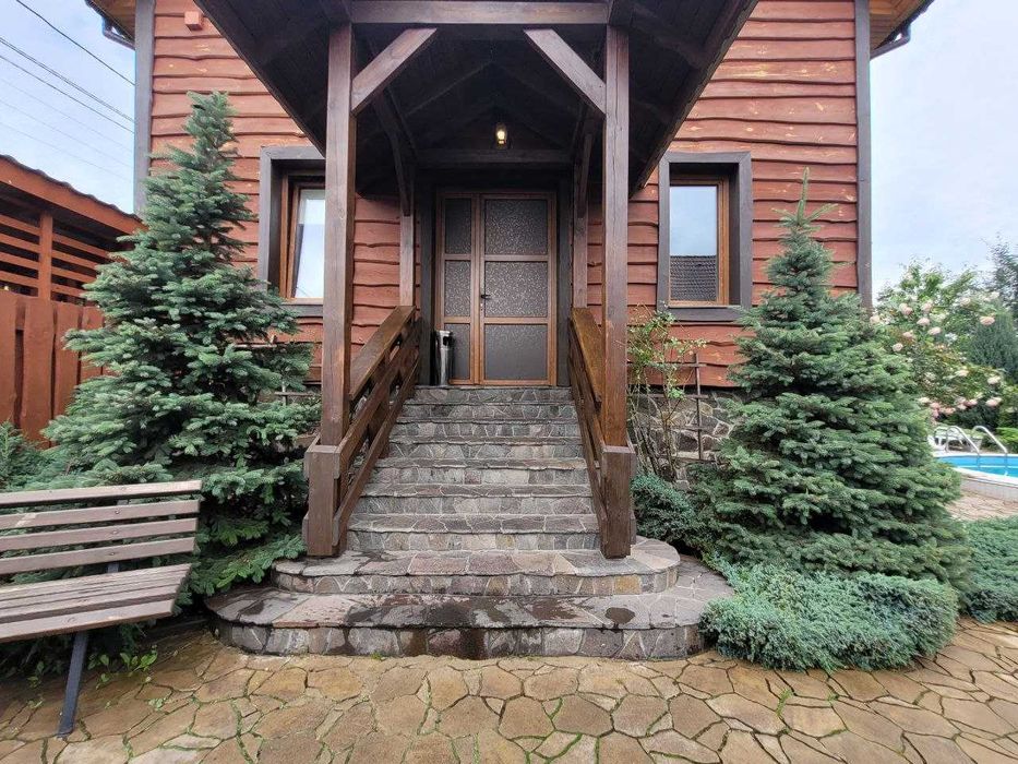 Будинок подобово для святкувань на 10 осіб  з сауною, 5км до Львова