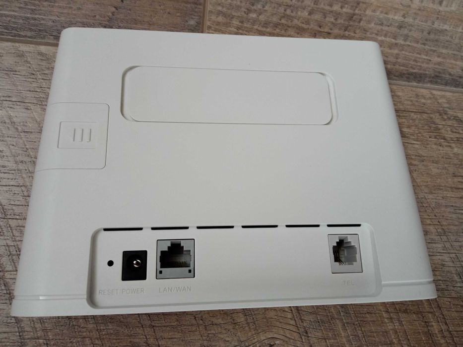 4G LTE Wi-Fi роутер Huawei B311-221
