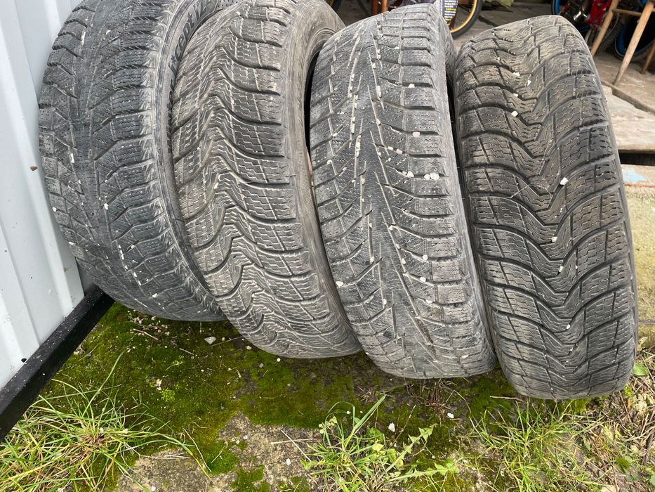 Зимова резина 2 шт