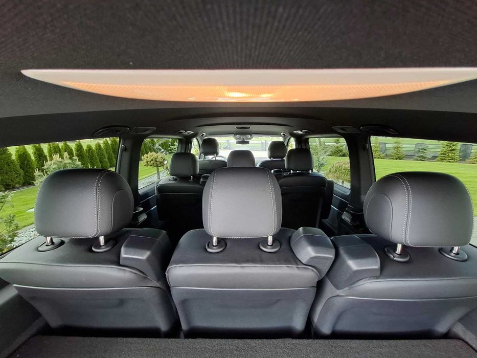 Bus Wynajem Mercedes V-klasa 8osób 4matic VcarDX.pl 2025r. 300d