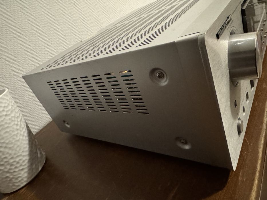 Aplituner Marantz SR 4002