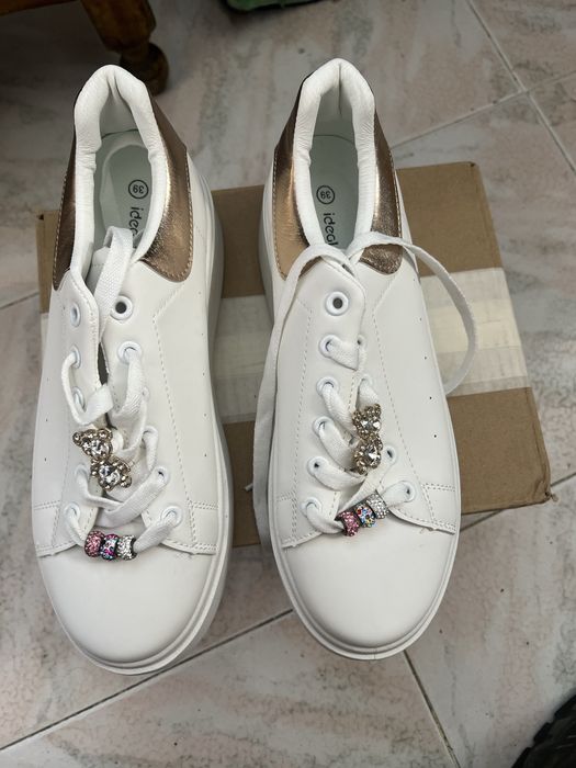 Tenis brancos n 39