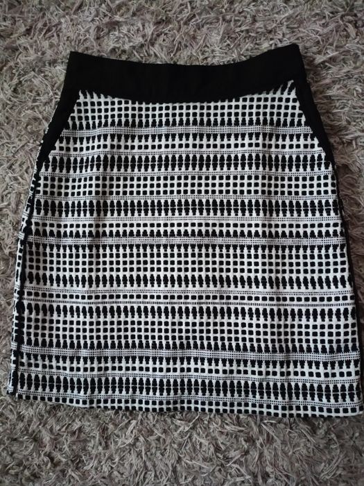 Elegancka spódnica Warehouse