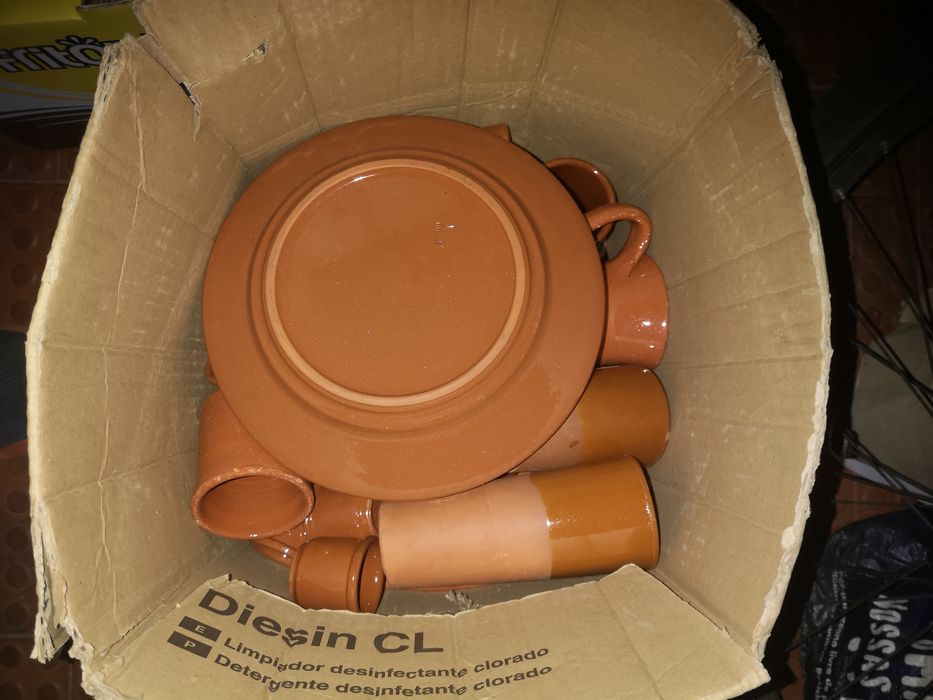 Loiça em barro varios