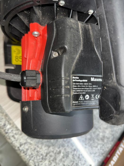 Bomba de transfega Maxmat 800W Qmax 3600L/h