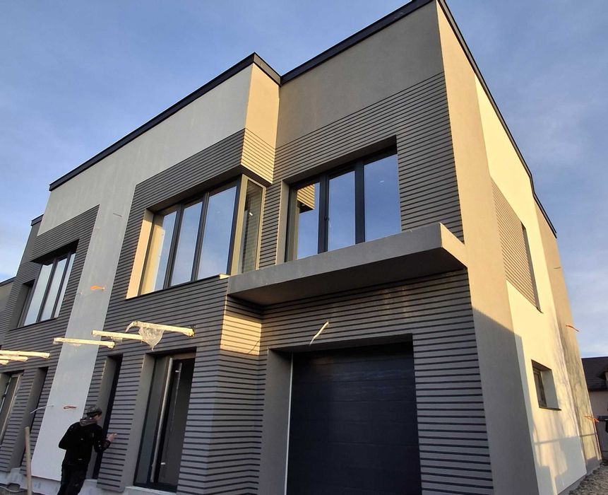 Продаж дуплекс, будинок, півособняк 130м2; 2,5сот. Драгомирчани, місто