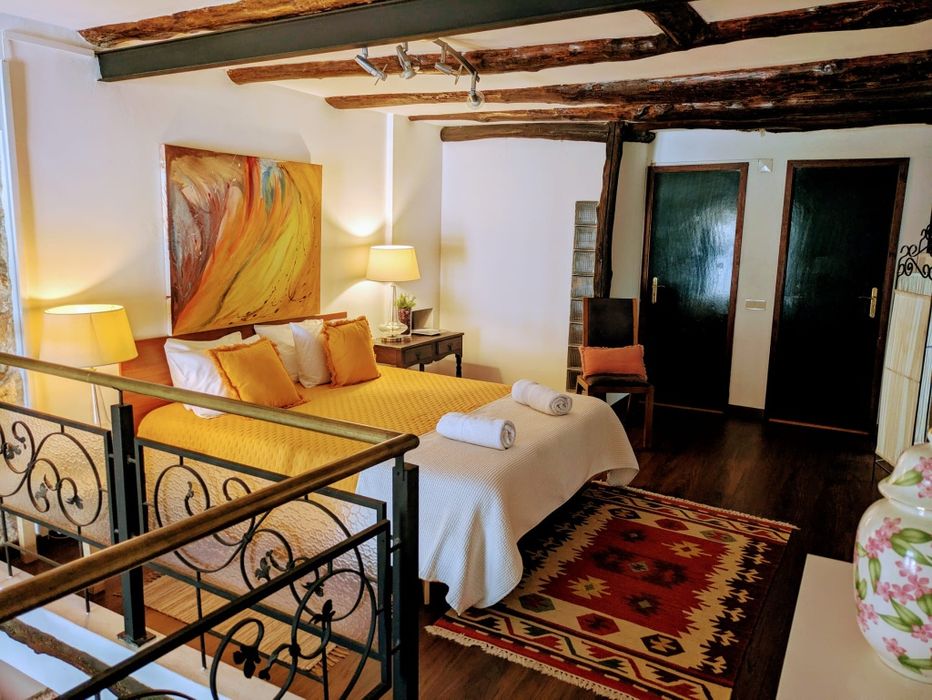 PORTO -  Apartamento Mezanine no Centro Histórico