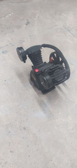 Продам компрессор