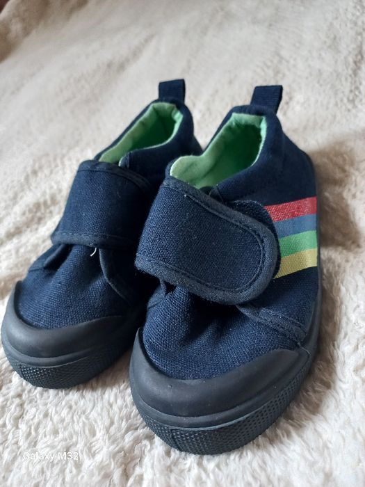 Продам на хлопчика