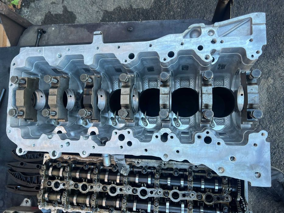 Головка BMW X5 E70 F10 N57 ТНВД N57D30A Поршень Шатун Поддон Коленвал