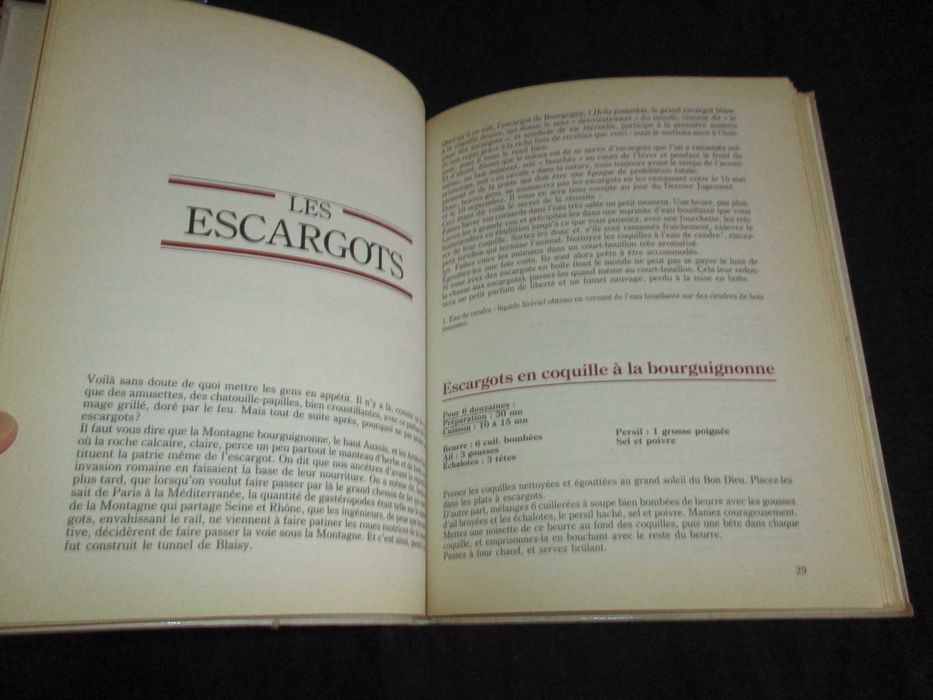 Livro Cuisine de Bourgogne Famille Vincenot