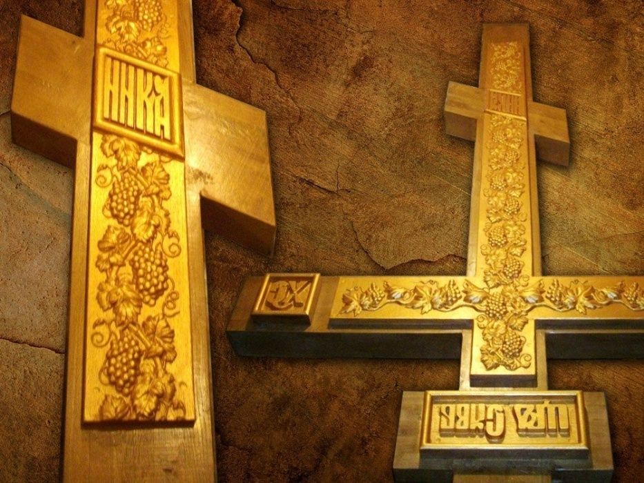 Хрест дубовий,могильний,на кладовище.Гробниця  дубова.