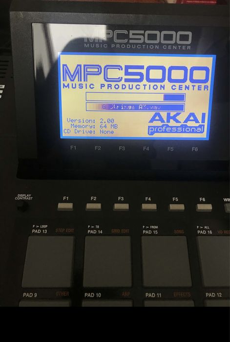 Akai mpc 5000 em perfeitas condições sampler e synth top para beat maker64171298215811121