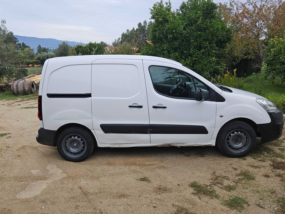 Vendo carrinha pegueot 2015