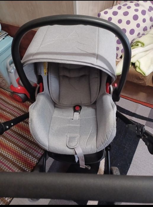 Ovo e Carrinho para Bebé Alba