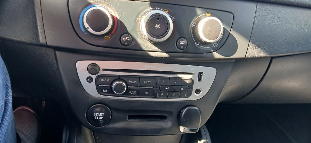 Vendo renault  megane III 1.5 DIESEL