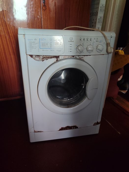 Продам пральну машину,під ремонт або на запчастини