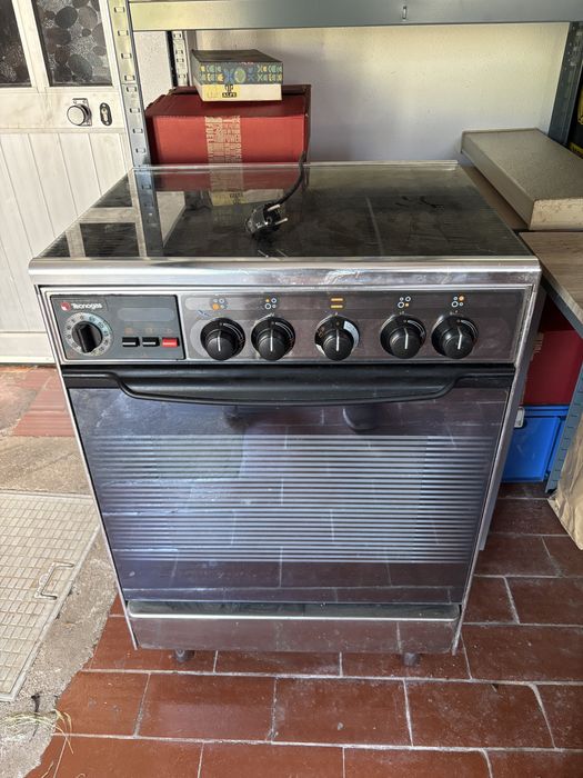 Fogao a gas com forno eletrico