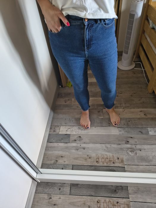 Paczka jeansów rozmiar 40
