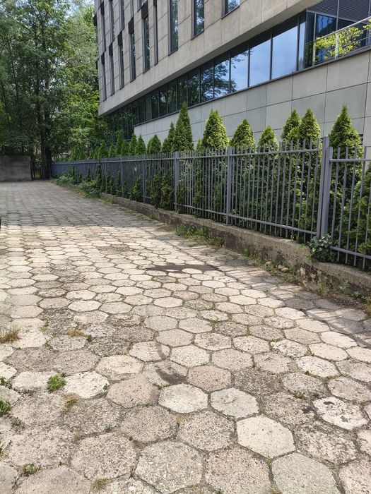 Garaż murowany do wynajęcia, ul. Sterlinga, prąd - Więcej
