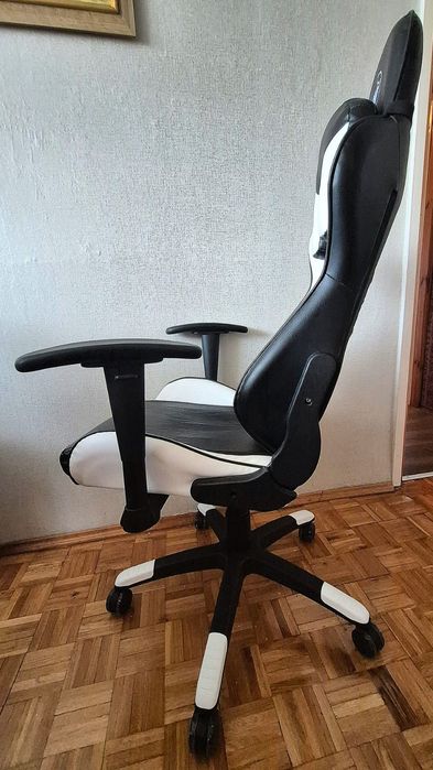 Fotel Gamingowy Silver Monkev SMG-400