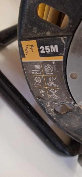 Подовжувач на котушці 25 м
