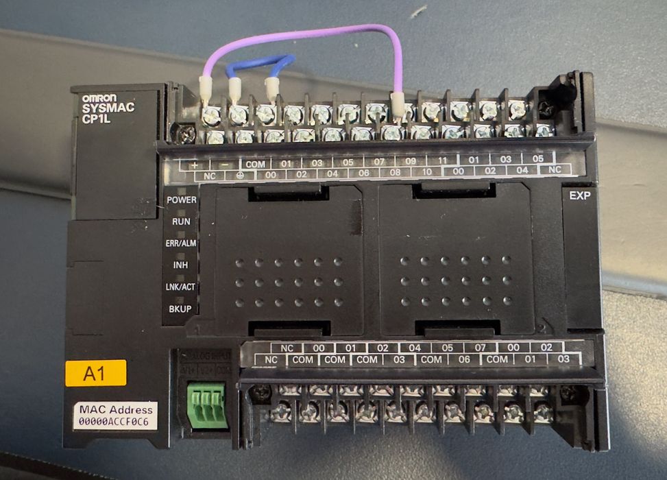 Autómato PLC OMRON CP1L-EM30DR-D
