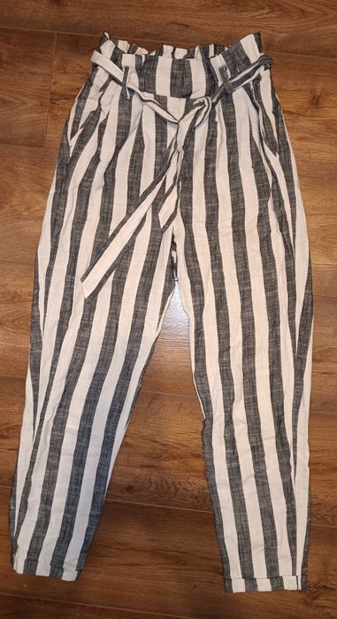 Spodnie damskie Bershka rozmiar XS